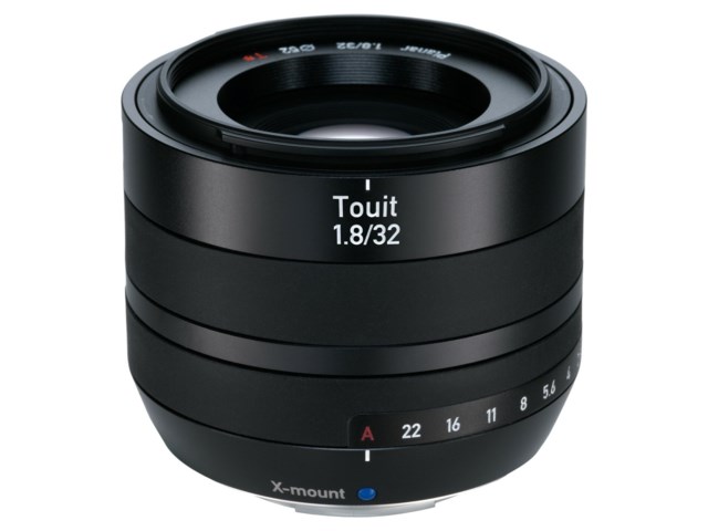 Zeiss Touit 32mm f/1,8 Fuji X -kameralle