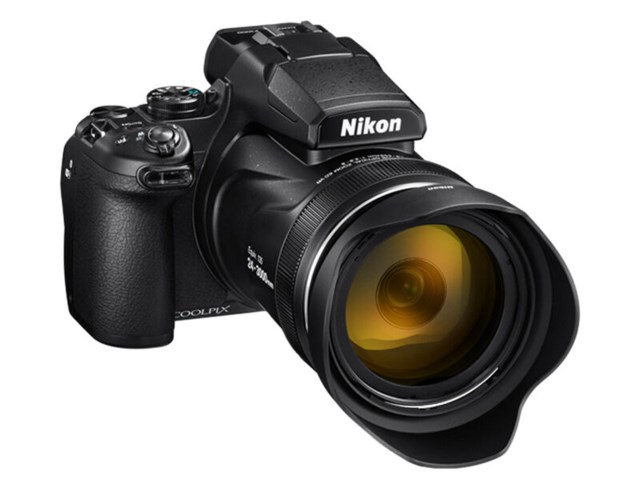 Nikon Coolpix P1000 Musta