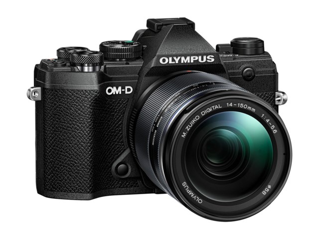 Olympus OM-D E-M5 Mark III Musta + AF 14-150/4,0-5,6II ED Zuiko Digital Musta