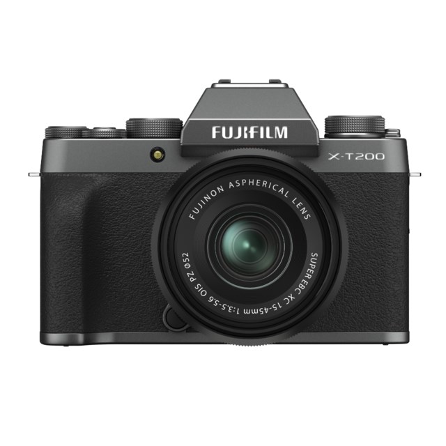 Fujifilm X-T200 hopea + XC 15-45mm f/3,5-5,6 OIS PZ