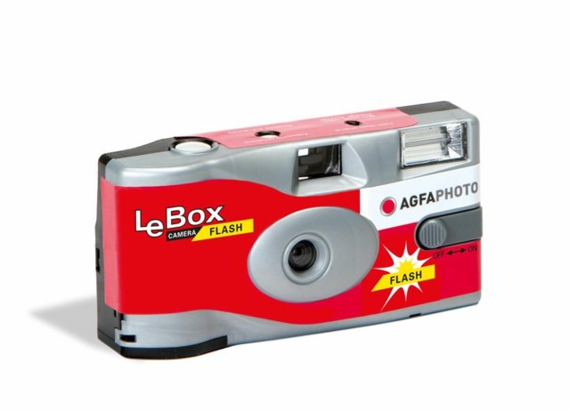 AgfaPhoto LeBox 400 - 27 valotusta ja salama