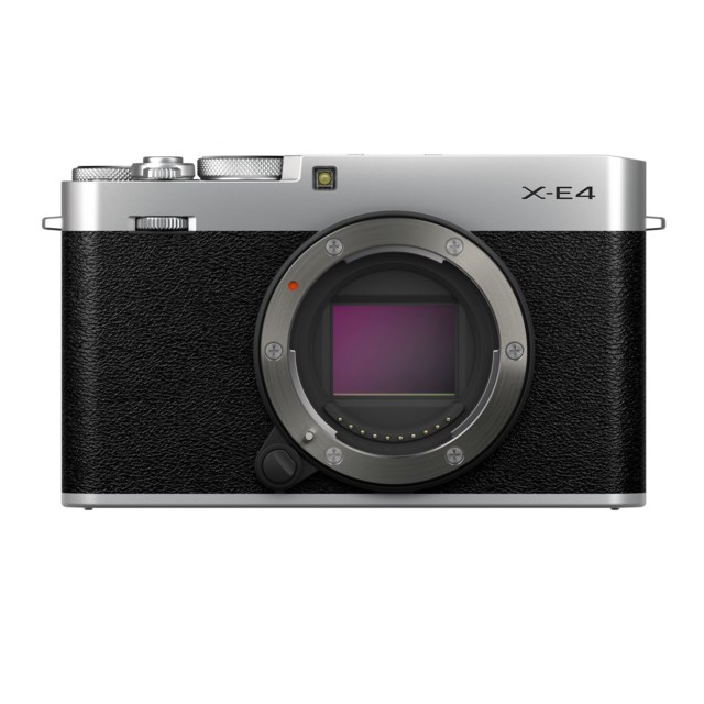 Fujifilm X-E4 kamerarunko hopea